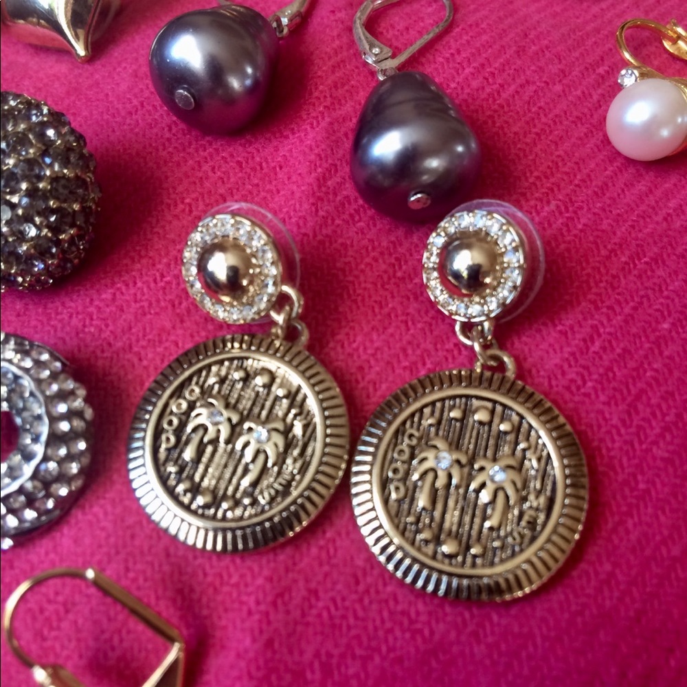 Post earrings - Picture 3 of 6